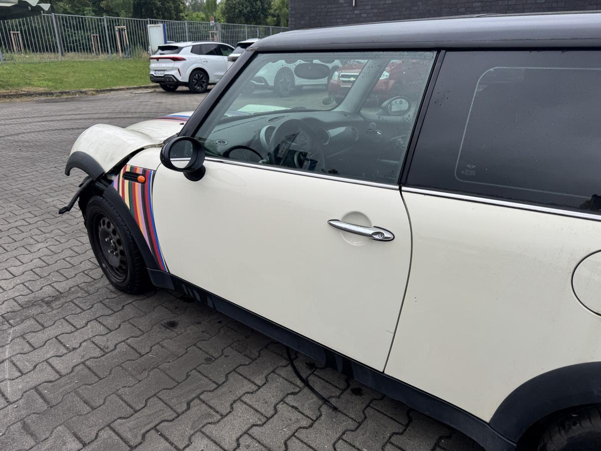 Mini Cooper R50 original T&uuml;r vorn links PEPPER WHITE 850 Rohbau Bj.2003